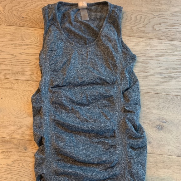 CALIA tank - Picture 1 of 2